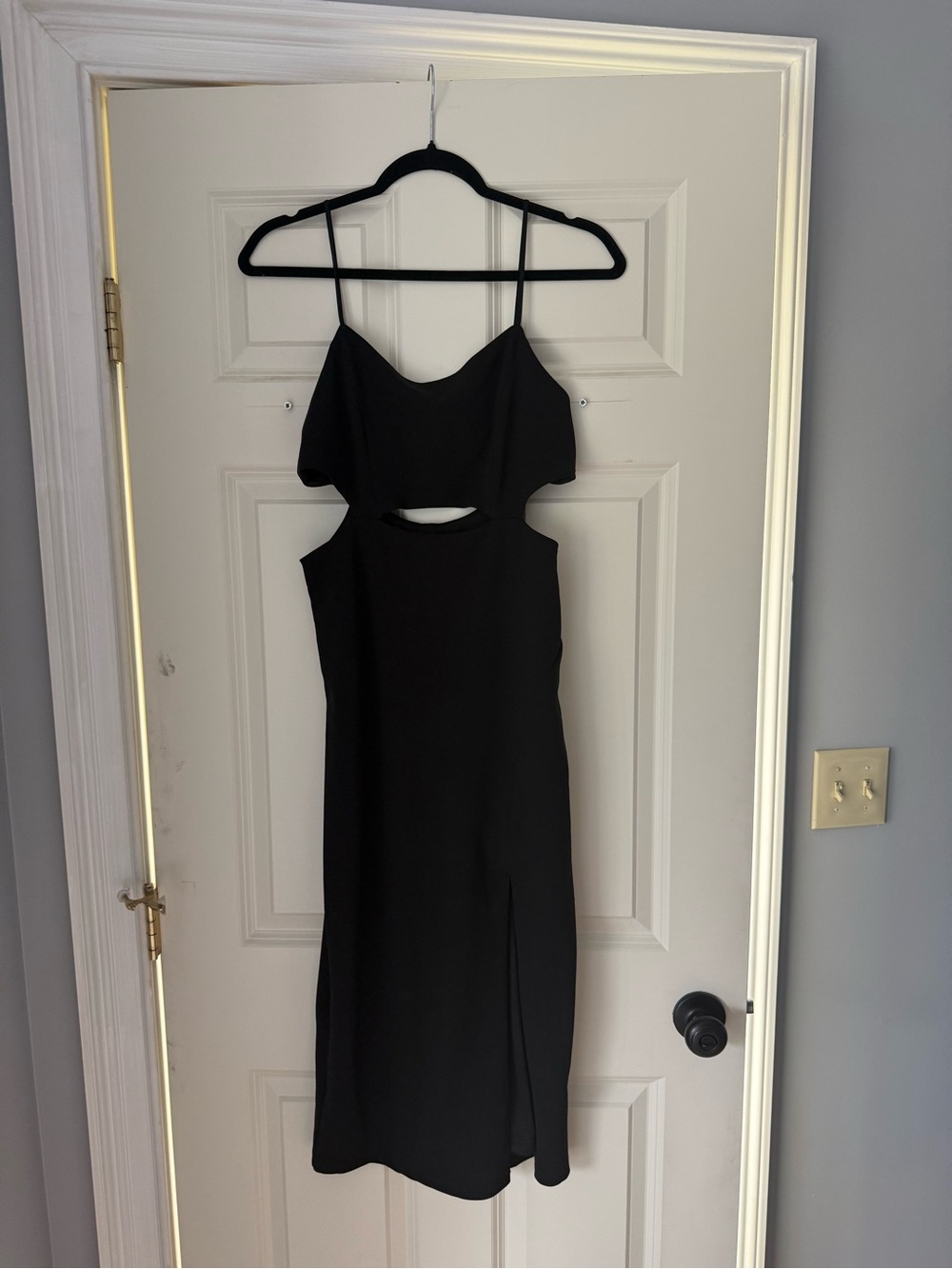 Lulu's Black Midi Cutout Spaghetti Strap Dress